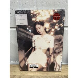 TZUYU (TWICE) - abouTZU Fly Version NEW 💿 Target‎ Exclusive The 1st Mini Album